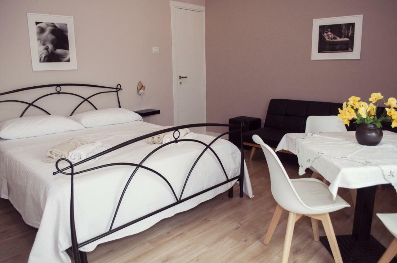 Casa Giulia Hotel Cagliari Bagian luar foto